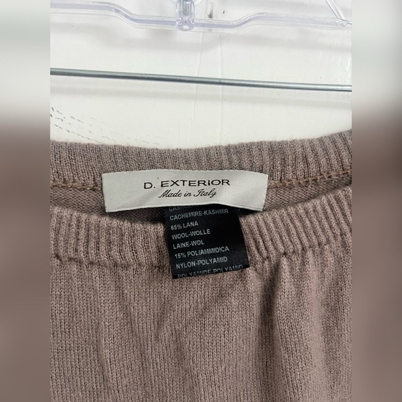D. EXTERIOR Made in Italy Cashmere Wool Pants $455
Size S/M - Picture 2 of 3